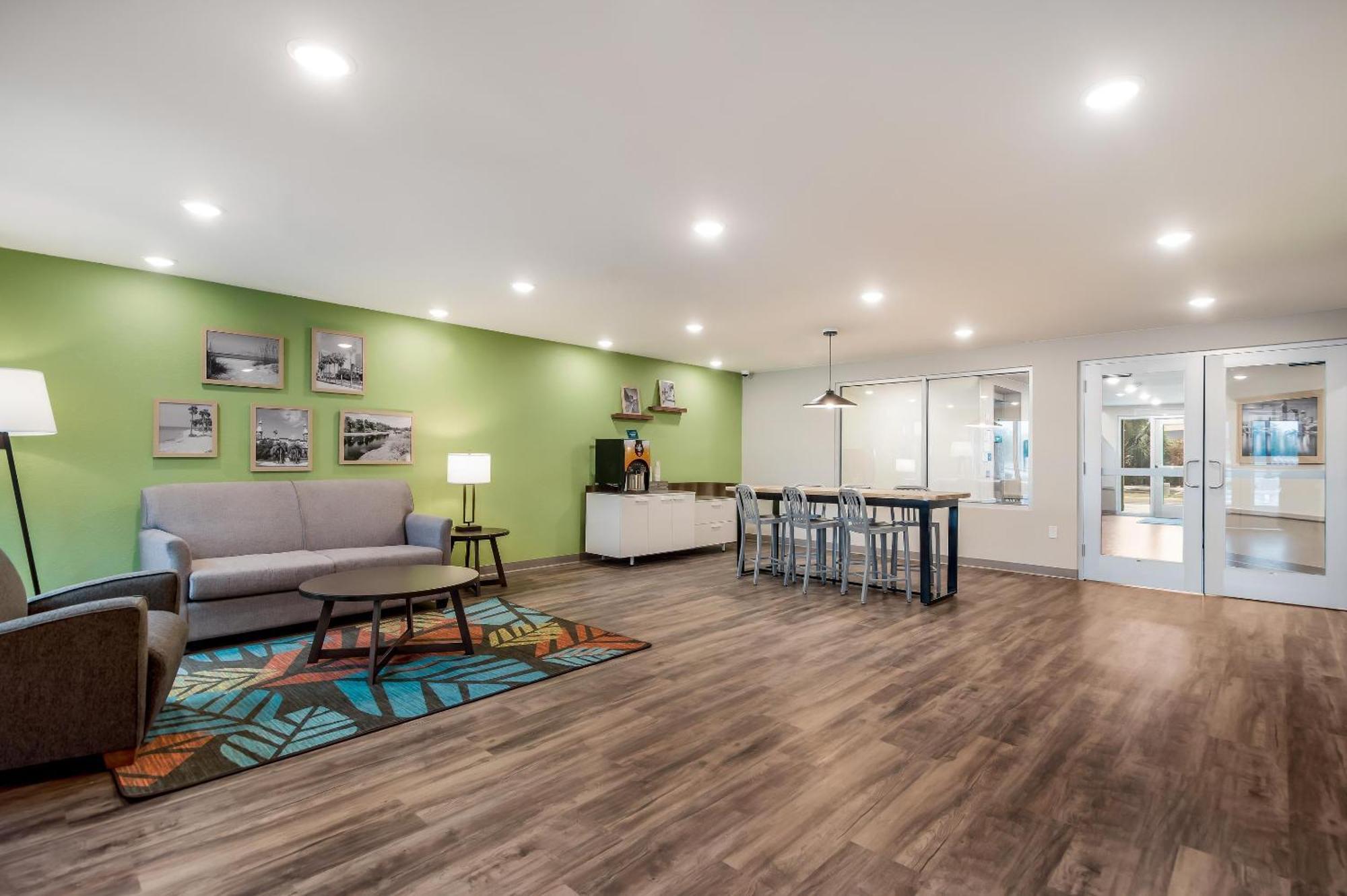 Woodspring Suites Tampa Airport North Veterans Expressway Exterior foto
